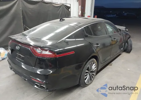 2018 Kia Stinger Premium z USA, uszkodzony, nr VIN KNAE25LA0J6011125